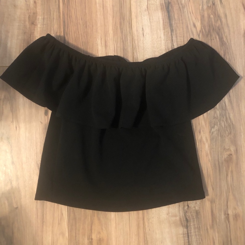 ❤️ Black Off-The-Shoulder Crop Top size M